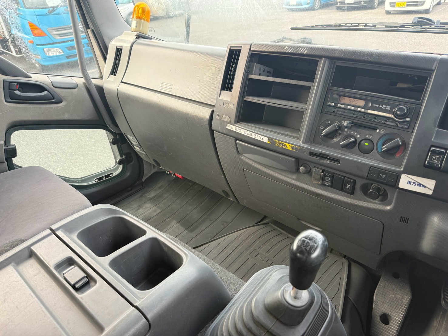 いすゞ 中型増トン標準  クレーン４段 LKG-FTR90S2